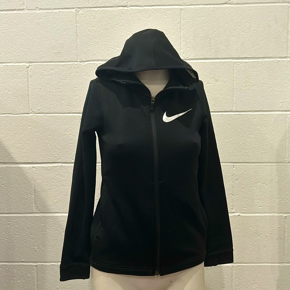 Nike Boys Basketball Dri Fit warm Up Jacket